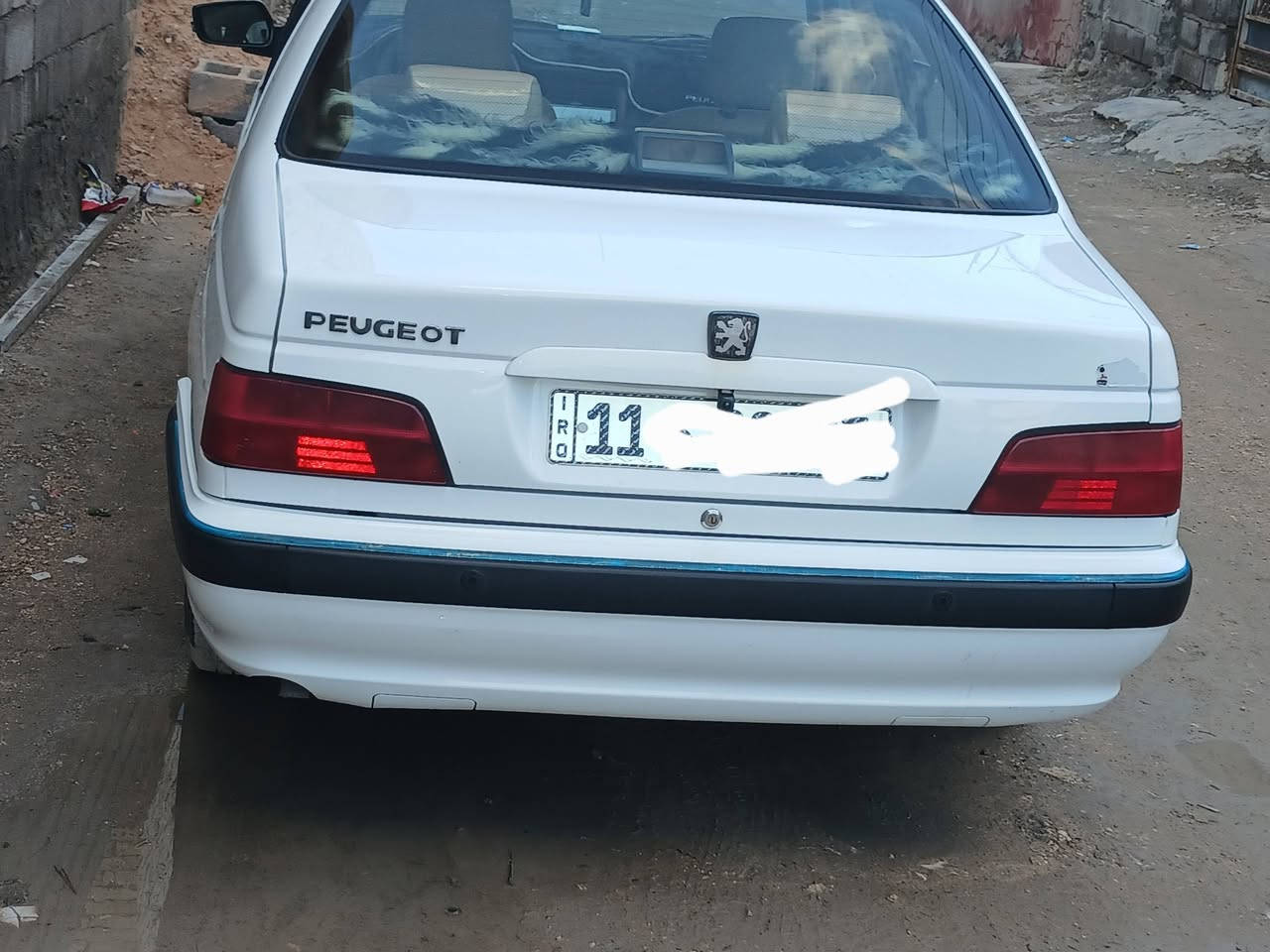 السلام عليكم بيجو باص موديل ٢٢ ماشية ٣٢الف حقيقي سياره مكفولة كفالة عامة تخم تاير باتري جديد صدر جديد خلفي وامامي مكينة لاصرف ولاتخبخير العنوان بغداد المدينة***********
