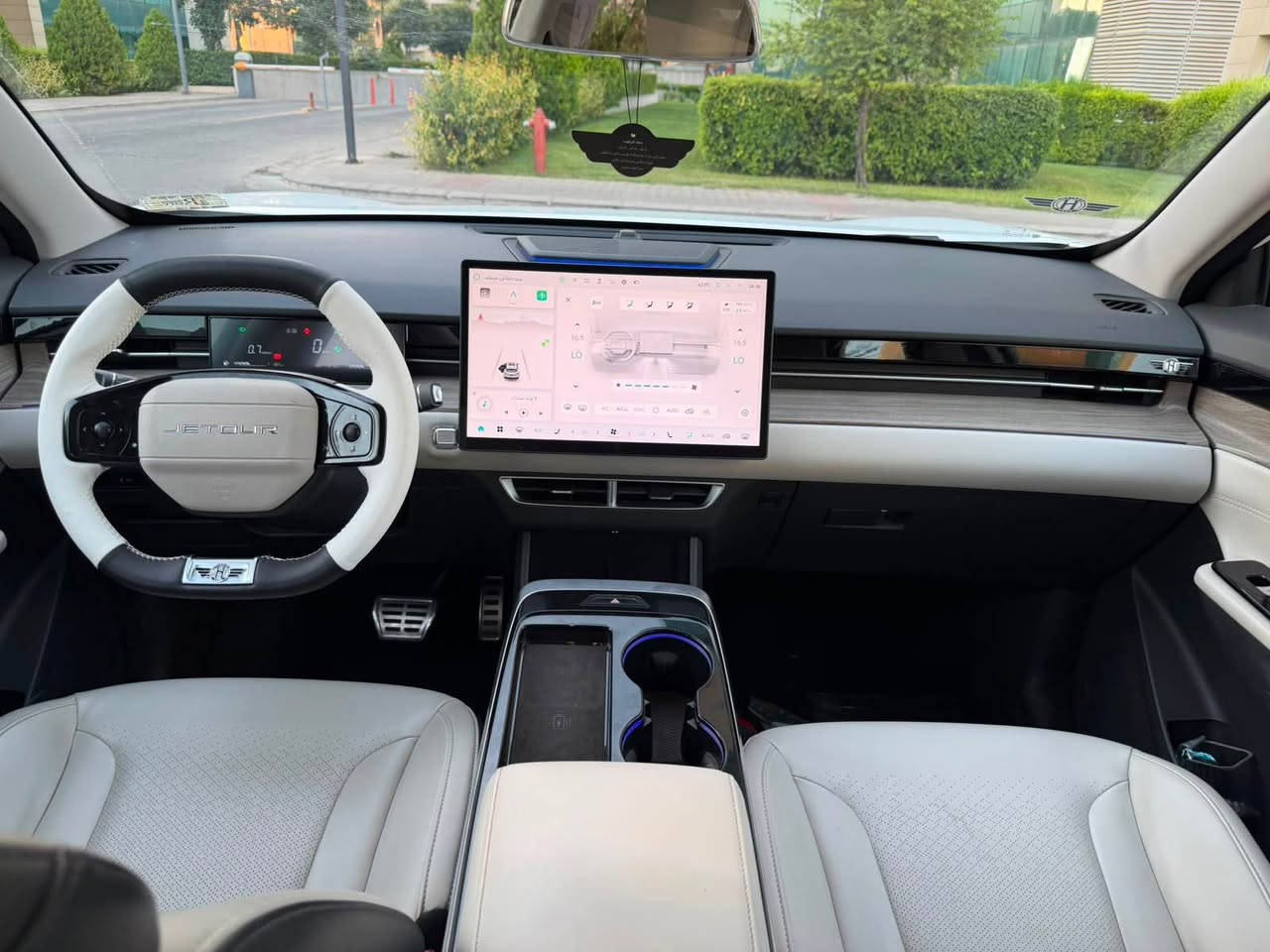 Jetour Dashing1.6Lux
🔥سعر183$ وەرەقە🔥
مودیل2025
ضمان شەریکە هارلم
17,000km
کلین بدون صبخ
رقم اربیل »مکان اربیل
محرک4پستن1.6Tتوربو
تۆکتانی بەنزین91
فول فول مواصفات luxury 
***********
واتساپ أربيل, العراق
