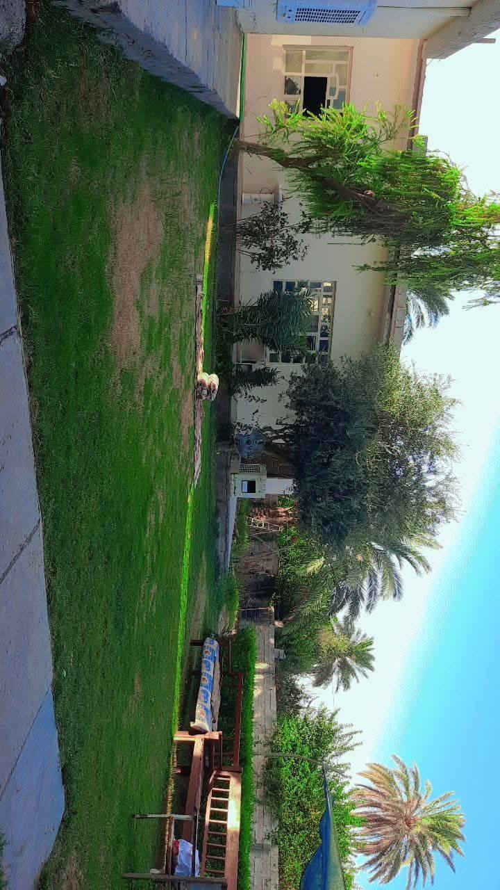 بيتين للبيع .المساحة ٧٠٠ متر مع حديقة .مع كافة الخدمات ماء مجاري وتبليط. العنوان الهارونية قرية صخر.
للتواصل.***********
