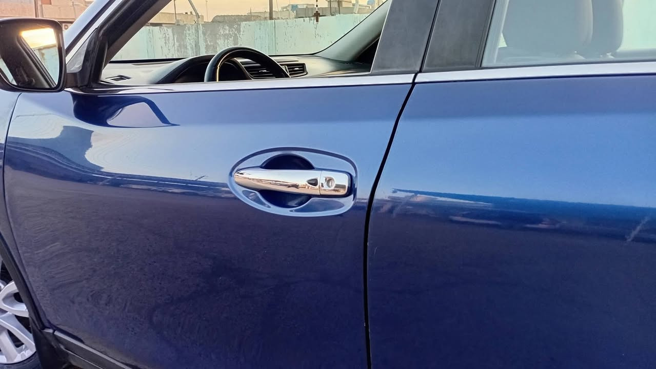 NISSAN..ROGUE..2018.Sv.BiS..2.5...22 
رقم أربيل 22.
#السياره: يربك سليم 
المواصفات Sv ..Bls 
بصمه 
تشغيل عن بعد 
صندوق كهربائي 
كشن كهربائي 
تبريد قطعتين 
ليد AUOT 
ليد LED
اشاره فى مراه 
كشنات هيتر 
مانع الانزلاق 
ECO +SPORT 
ABS+USB+AUX 
12V توفير الطاقة 
لادار جوانب امامي وخلفي 
#محرك_كير_مامفتوح.شرط 
#محرك_4V_2500.
#ملاحظة: رقم شاصي مرافق مع الصور _ ضرر جاملغ خلفي + شبر باب نفر صبغ بدون داخل 
#العنوان : الموصل _ الحمدانية 
#الاتصال: *********** _ ***********.
