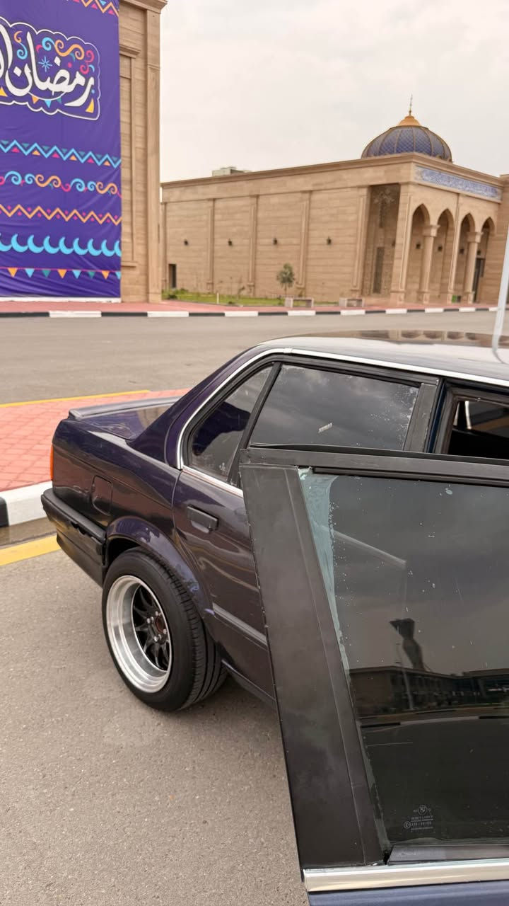 سلام عليكم   البيع  BMW1991
325زعره  جاهزه 100/100 سبع لوان مكينه كير حداديه تخم تاير ويل كلا جديد وحاويه سته سلندر مفتوح كير عادي رقم بصره بسمي تحويل ثاني يوم جاهزه من كلشي سياره خير من الله  تبريد نقص بس  كنبريسر فقط مكاني بل بصره  سعرها39 بيها  شي بسيط لاستفسار ‭0773 837 7863‬
ذاكر  كلشي. الزبير, البصرة
