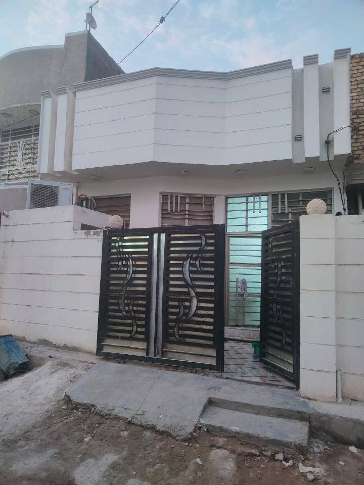 سلام عليكم 
مشتمل للبيع

طابو زراعي سند 25
مساحه 100م الواجه6.5م النزال16م
الطابق الاول
صاله غرفه نوم كلدور مطبخ 
مجمع صحيات داخليه وخارجيه
🌎الموقع 
خالف البنزين خانه الاضواء بابل 
شارع 80  
للاستفسار اكثر
***********
***********
