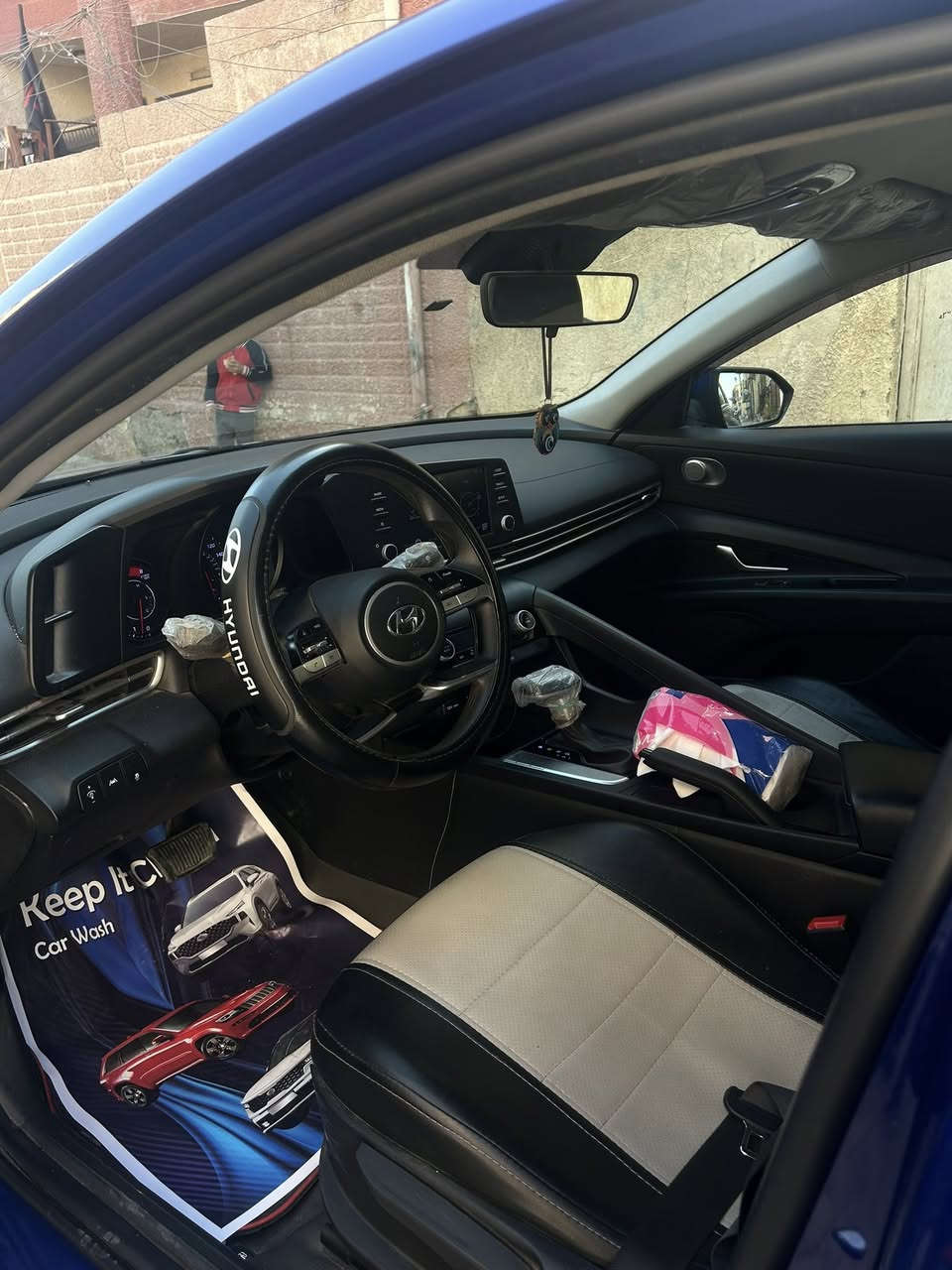 سلام عليكم هوند انتره موديل 2023 وارد امريكي
سياره نضيفه بدون ايرباك او لغد او شاصي سياره كفاله عامه 
العنوان مدينه الصدر قطاع 11 اليريد صور الحادث او سعر يجي خاص
رقم الهاتف ***********
***********
