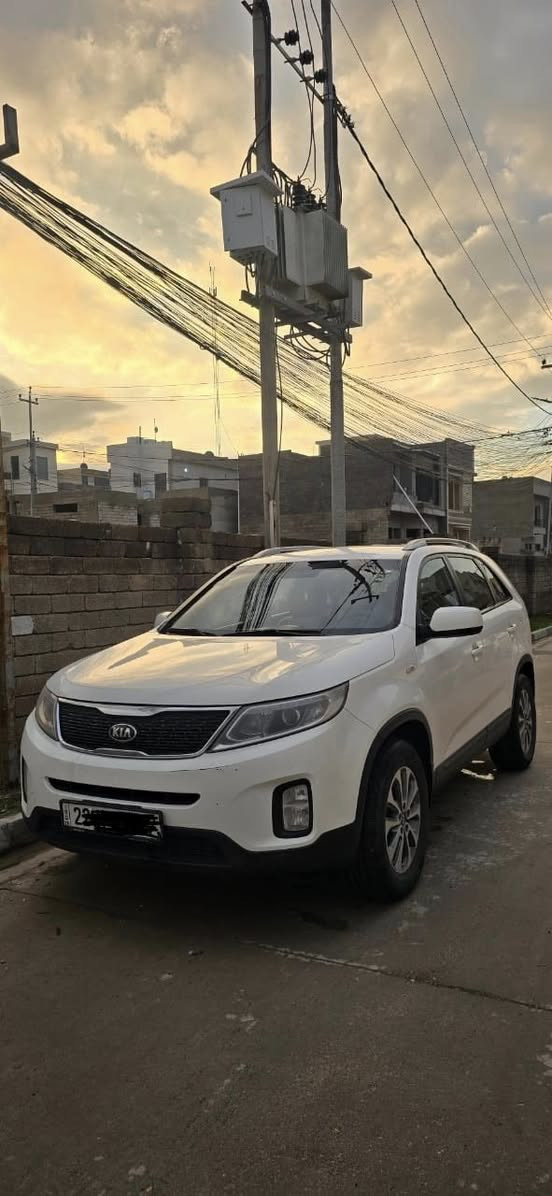 السلام عليكم
للبيع سورنتو 2014بدون صبغ بدون حادث بيها مكانات تعديل بارد موضحه بل صور السياره كلش نضيفه مال بيت جهازه ما بيها اي نقص طخم تاير تبريد تدفئه كلو شغال رقم اربيل بسمي هزه وسنويه جاهزه  محرك 4سلندر 2400المرغوب ومأشر بل سونار قبر المحرك مفتوح 

السعر 168بي مجال بسيط 

موصل القادسيه الثانيه

مواصفات السياره كامره شاشه تحكمات ستيرن المعروفه 

***********
