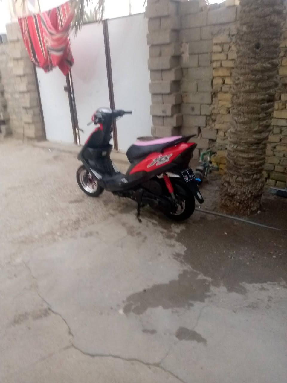 السلام عليكم  شباب دراجه ماكس من خولي نضافه فول ما مفتوحه شخاره  جازه 700من كلشي
بيه مجال ***********
