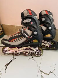 من رخصه الادمن سكيت قياس ٤٣ملبوس ٣مرات السعر ٤٥وبي مجال 07881603003وات...