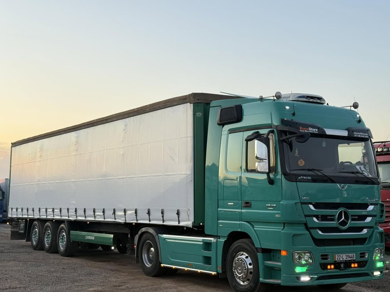 نوع :اكتروس فلات جادر مسرحي تريله  تاك ويل دبل قماره عالي ميگه سبيس ٣ محور تاك تاير سحال كرون 
موديل:2011 ✅  
حجم : 1848✅
لون :   اخضر ✅
مواصفات: ريتايدر تبريد ثلاجه موبريده كاسحه سبايدر روبستون دبل منامي هورن حساس كاميرا لاسيكي ويل كروم لايت زينون   
گير: أوتوماتيك
رقم : أربيل جديد 
سعر: 635$ ستة شده وخمسة وثلاثون ورقة دولار //63500$
العنوان: معرض به لين في اربيل قوشتبه شارع العام 
*********** بەڵێن  / أبو علي 
***********

رجاءً يرجى عدم الاتصال بعد الساعة العاشرة ليلاً 🕙 🔟

موقع جديد معرض به لين اربيل قوشتبه مدينه المعارض شارع العام 
موقع معرض https://maps.app.goo.gl/11RXL3FxQzCXFYZL8?g_st=iw
