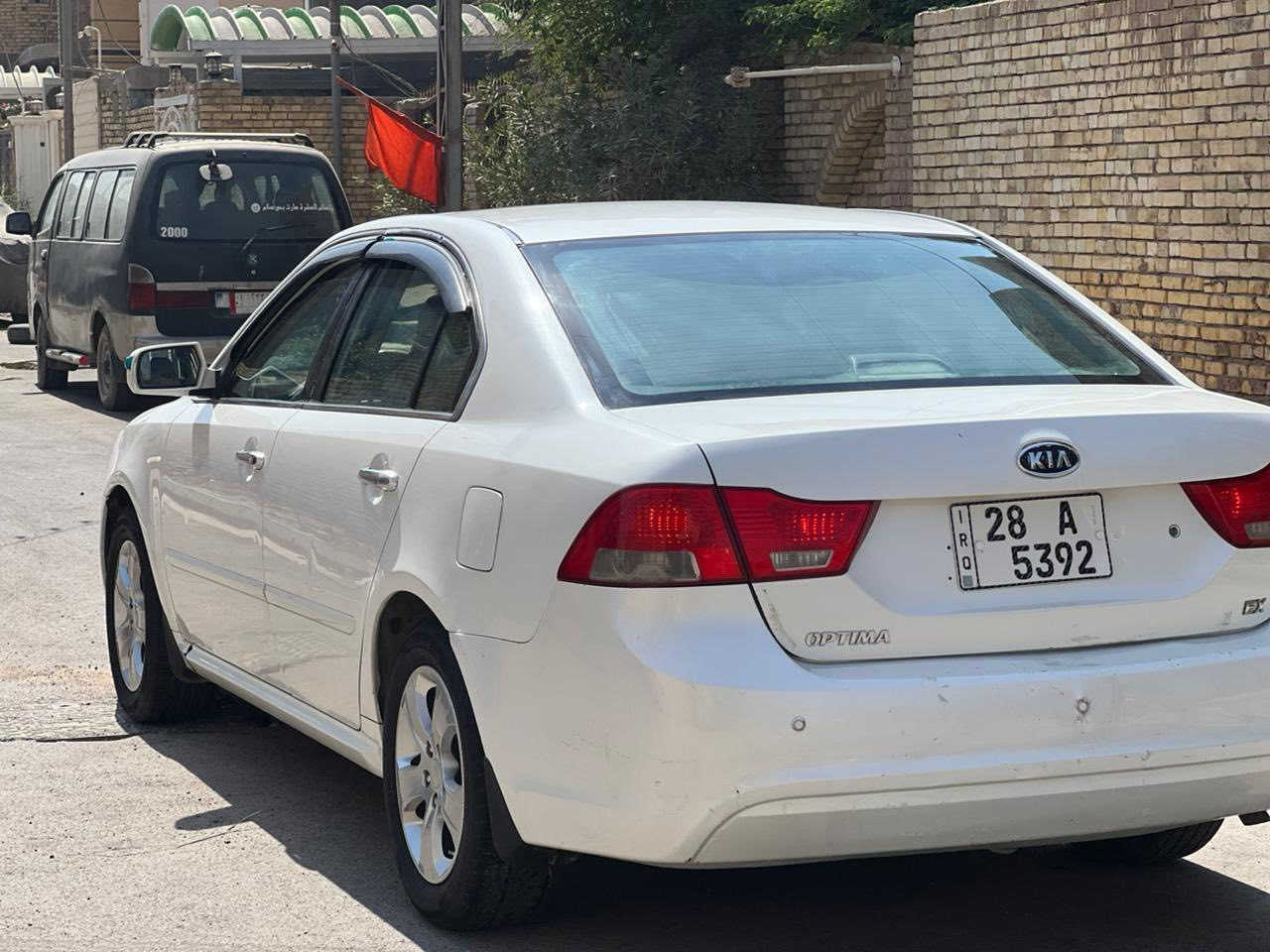 سلام عليكم 
اوبتيمه /موديل 2009 
خليجي /كفاله عامه/ فول مواصفات عده البصمه 
رقم نجف / مشروع وطني بسمي/ تحويل مباشر 
مكاني /كوت / حي الجهاد 
***********)))))(((((***********
