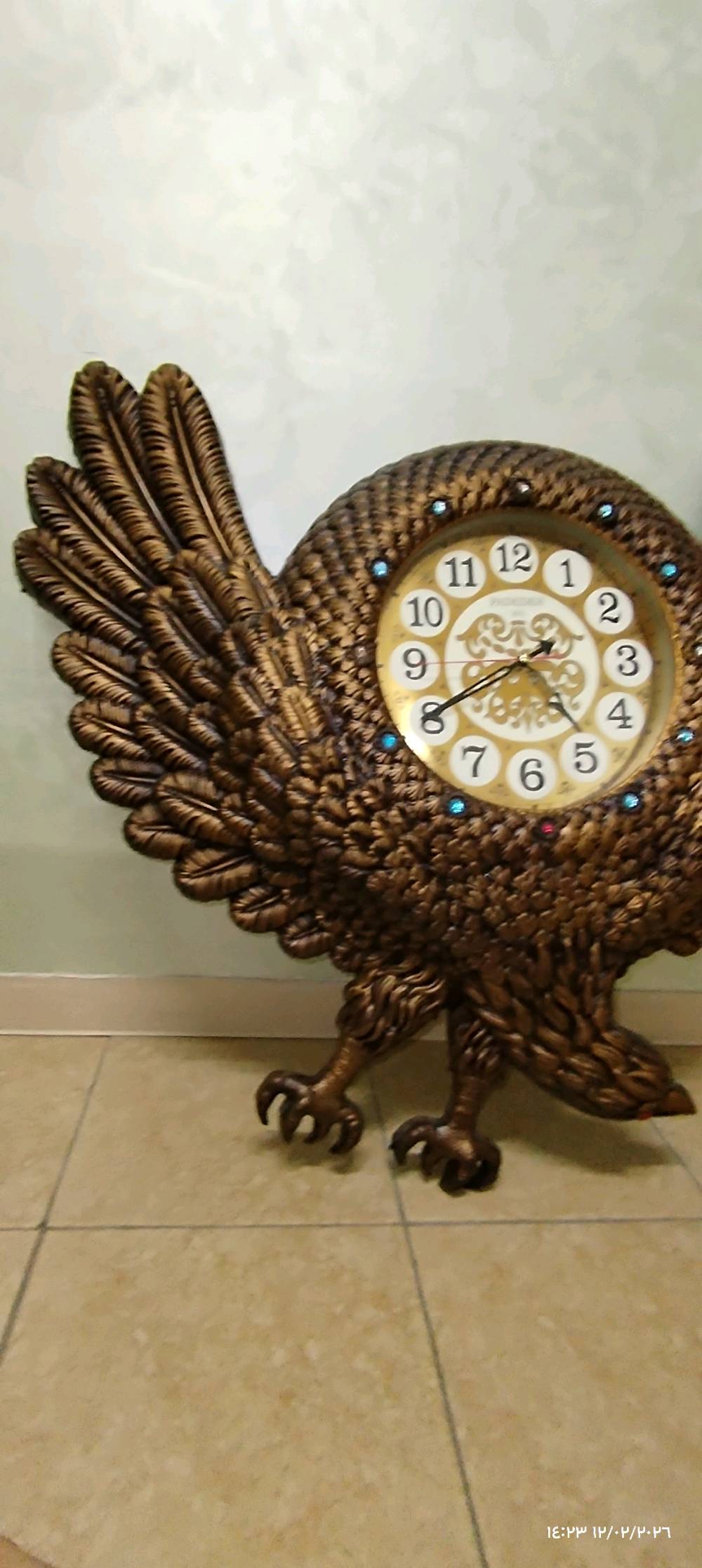 للبيع اغراض مستعملة نظيفة 
سعر الساعه 10
سعر الشازلون مع كرسين50
سعر المروحه25 للاستفسار: ***********