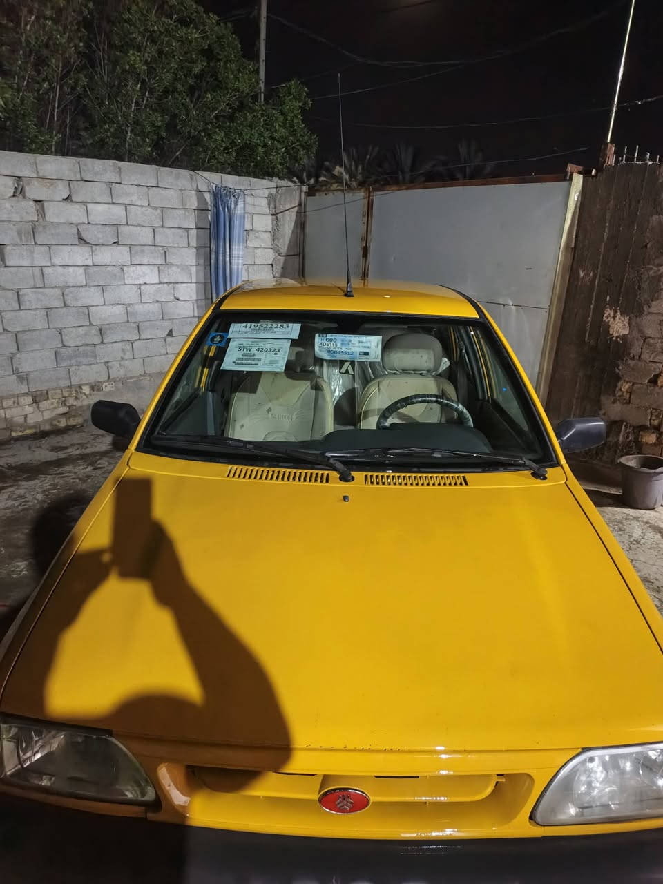 السلام عليكم سايبه ١٩صفره مصفرة رقم بغداد دولي تحويل مباشر سياره جاهزة مكينه وكير وتبريد وحداديه خير من الله السياره مكفوله ما عدا شبر يم البك لايت مكدار شبر السعر ٥٠وبيها مجال حك الجيه مكان السيارة الديوانية الاستفسار الاتصال على ***********
