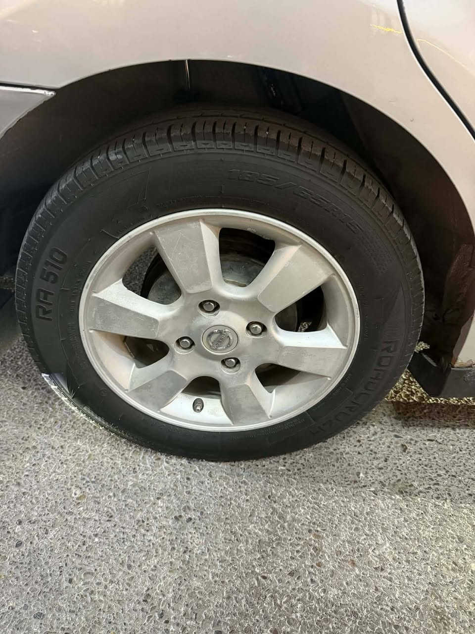 السلام عليكم
من رخصه مدير لكروب 
وياله للبيع هنه وتايرات مال نيسان فيرسه ويل 15 الشراي يتصل على هذا الرقم ***********
العنوان الانبار فلوجه
