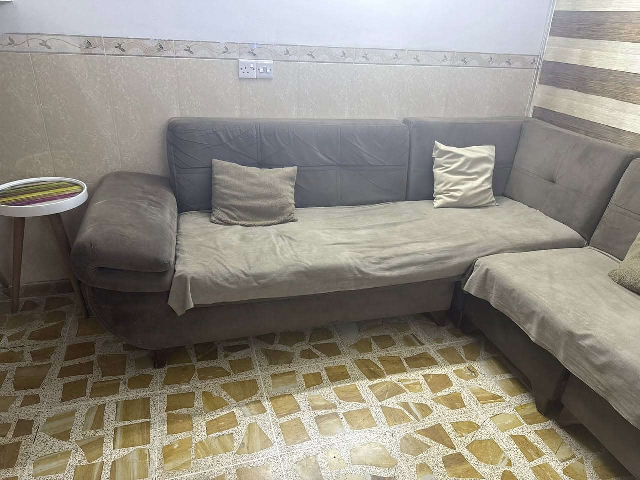 ديوان ١٠ مقاعد يصير سرير ب ١٣٠ وبي مجال المكان أربيل بختياري


**إذا كنت صاحب هذا الإعلان وتريد حذفه لأي سبب، رجاءا أرسل رسالة إلى الدعم الفني**