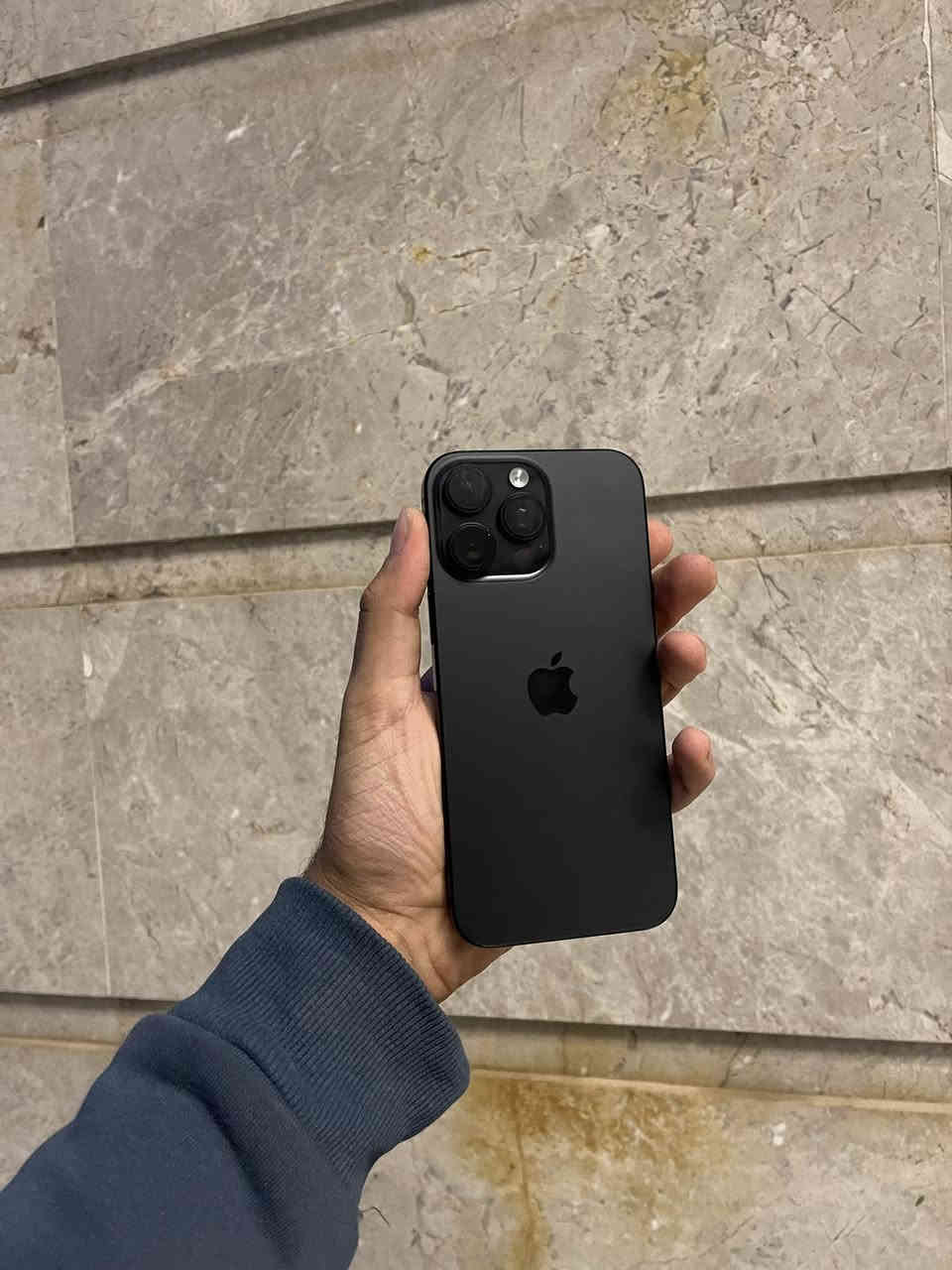 السلام عليكم اخوان ايفون 16 برو ماكس للبيع 
جهاز مكفول كامل ملحقات 
بطاريه 91
السعر 1225
مكفول الجهاز 
مكان جهاز بابل 
متوفر توصيل إلى كافه أنحاء العراق 
للاستفسار اكثر 
***********
