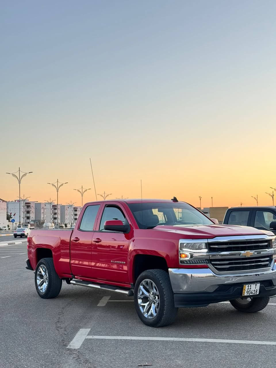 السلام عليكم سلفرادو 2019  رقم بغداد الدولي باسمنه مواصفات lt.
السياره عليها ترفيع 
ويل كب ٢٠ كروم مال تاهو
مكينه ٥٣٠٠ مامفتوحه 
كير تعليك
السياره مكينه كير تبريد حداديه  كاملات تخم تاير جبلي 
سبيسرات تايرات 
منضومه لايت زنون مع حركه في الد 
السياره ماشيه ٨٠ الف 
صور الحادث بالمنشور وبيها بيبان كلير من امريكا 
السعر ١٦٥. وبيها مجال حك شوفه السياره 
‏للاستفسار ***********
