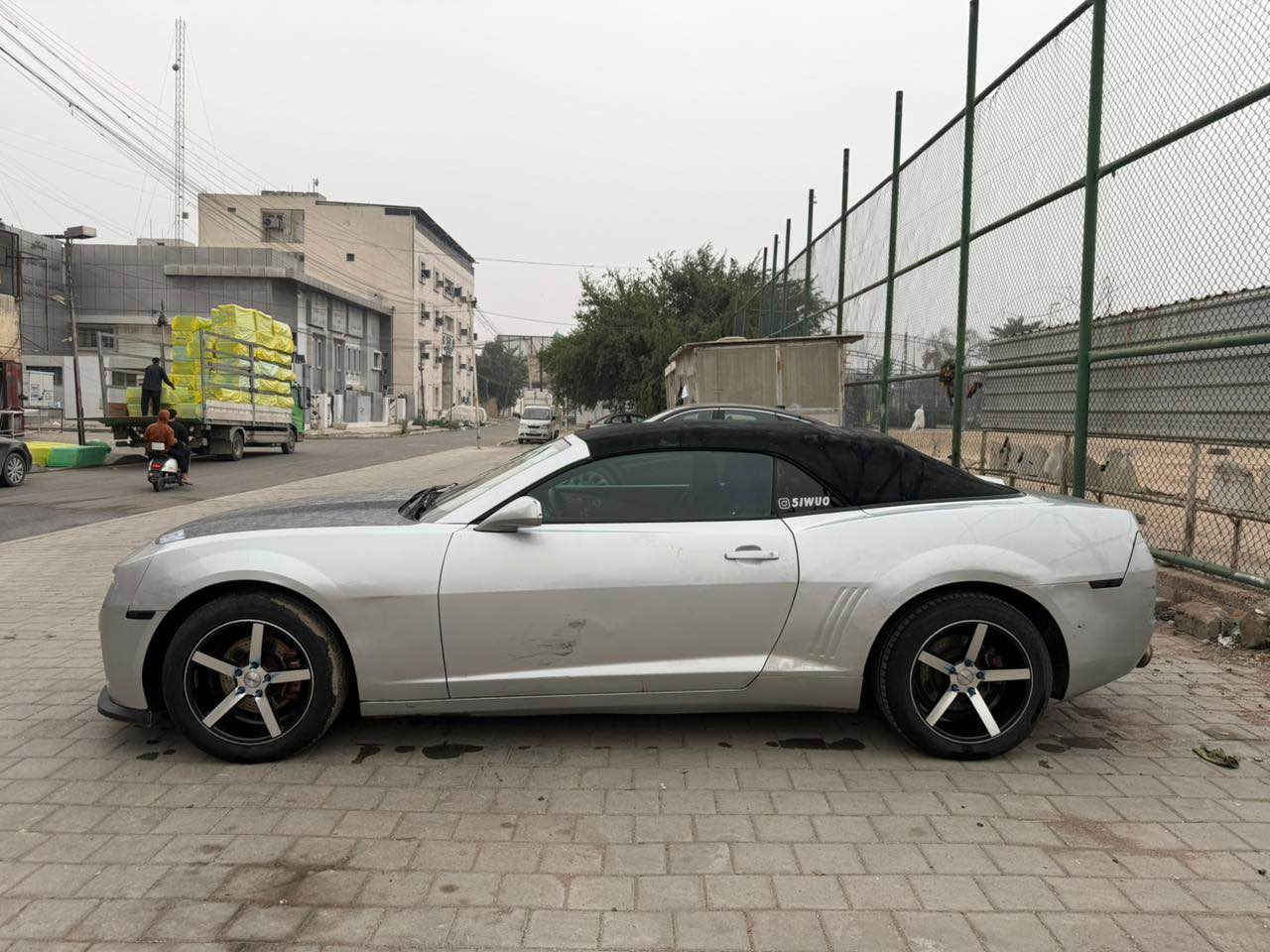 كمارو 2013  خليجي كشف
رقم بغداد باسمي تحويل ثاني يوم
سياره فول 
كشنات كهرباء 
شفتات ستيرن 
كامره وحساسات بلادي 
عليها تزويد داون بايب واكسين بايب 
برمجه زيادة عزم وبوب كورن 
محرك 6سلندر 3.6 جديد ماصار شهر من شديته 
كير جديد 
منضومة تبريد جديده كامله 
صدر امام خلفي جديد 
تخم ويل وتاير جدد 
السياره بيها نواقص كماليات بسيطه من الناحيه الميكانيكيه جاهزه 
السياره بدون يارباك السياره مكفوله من الشاصي واللغوده بيها 3قطع مصبوغه ابيع حزام 
السعر 87وبيه مجال
مكاني شارع فلسطين 
***********
0783 842 2333
واسف على اطاله شباب بغداد, العراق
