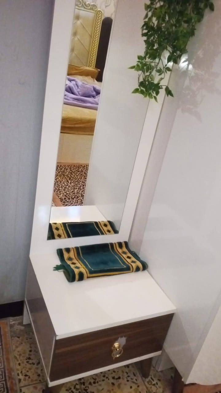 مرحبا حبايبي
- غرفه نوم  ضررها بسيط
- نوع الغرفه تركي
-   9 قطع  
-السعر    800
-العنوان   بغداد الدوره
 اي شخص عنده غرفه نوم تركي صاج يدزلياها ابيعها خلال يوم بعموله


**إذا كنت صاحب هذا الإعلان وتريد حذفه لأي سبب، رجاءا أرسل رسالة إلى الدعم الفني**