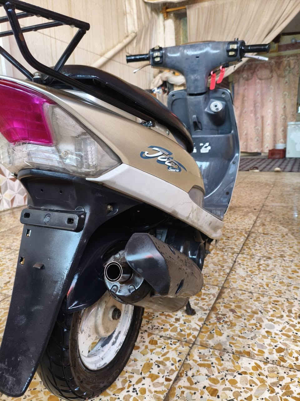 السلام عليكم
دراجه ماكس قجمه للبيع
دراجه نظيفه وحلوه كدامكم السعر خاص
الرقم
***********
