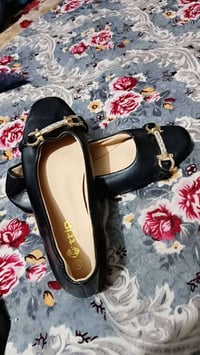 احذية جديدة • زوج مستعمل