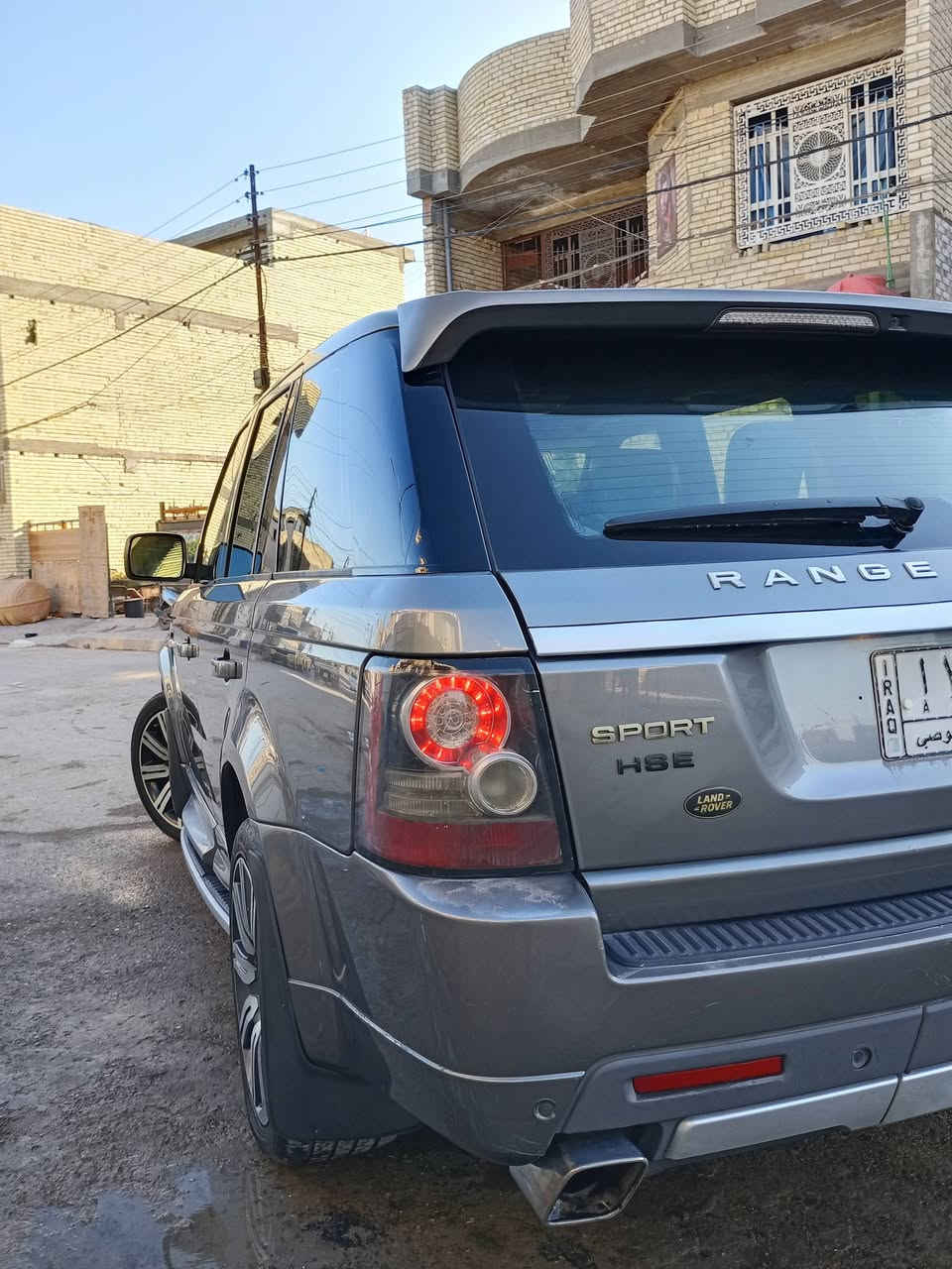 سلام عليكم بيع او مراوس
رانج روفر سبورت 2010 اوتو باي كرافي أعلى فئه بل رانج مكينه 8 سلندر العاديه مو السوبر مكينتهه قبل 5 أيام شديتهه بل كارتون حداديتهه كلش حلوه ناعمه وماتسمع طسه ماشيه 190 الف وقابله للزياده 
صاج مطعم ومختم اوتو باي كرافي كامره خلفيه ستيرن كهرباء 
مرايات كهرباء وقلاب عند البك 
تخم تاير جديد 
رانج روفر سبورت.... Range Rover Sport  HSE
فول مواصفات.  SE.  اوتوبايغرافي 
6 بصمات
رقم بغداد مشروع وطني شرط التحويل
V8 HSE.  5000  بدون سوبر. انسه العطل  بانزين عادي تمشي
بچم امامي خلفي لد
ابواب دخول ذكي.  4 بصمات 
نضام صوتي هارمن/كاردمن 10سماعات
لدات ابواب داخليه 
شاشه كامره بلاديه 
بصمه تشغيل 
ثلاجه 
دبل چكمچه 
تبريد قطعتين.  ثلج..  تدفئه نار 
فتحه سلايد
كشنات لونين ابيض و اسود وختم عل كشنات أوتو باي كرافي كهرباء خزن 
تحكمات ستيرن 
جنطه كهرباء شفط
نضام دفع رباعي تحكم من الشاشه .     
جكات تصعد وتنزل..  كفاله وبلاديه 
كير محرك صدر جكات كلا كفاله وبلضمان 
انضمه قياده
والباقي كفاله عامه 
السعر145 وبيهه مجال 
الاستفسار ***********ابوسجاد
***********سجاد واتساب
