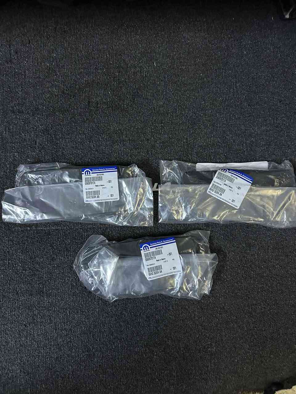 السلام عليكم

من رخصه الادمن المحترم //

كفر رادار امامي اصلي وكااله موبر جديد بالجيس مال جيب كومباس الشكل الجديد  2022  لل 2025 وشرط الفحص  , بغداد واتس اب ***********
