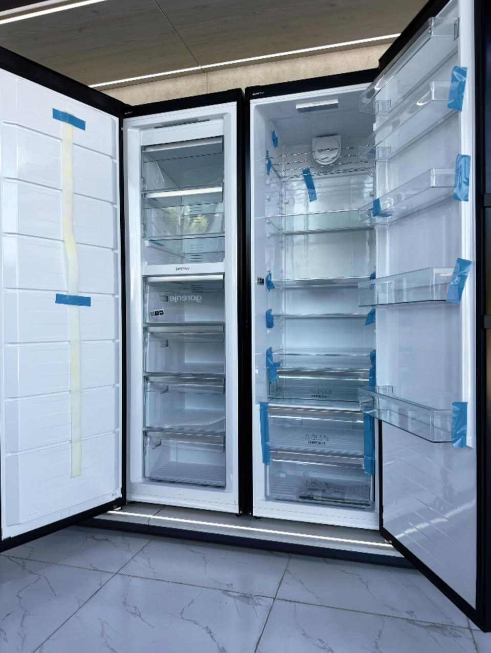 #بيتك_افخم
مع توأم gorenje الأسود ❄️❄️
نوفر البيع بالجملة والمفرد… بأسعار منافسة وجودة تليق بثقتكم ✨
#معرض لورنس للأجهزة الكهربائية
وكيل معتمد لأفضل الماركات:
HITACHI • Hisense • DLC • gorenje • Fakir • BiSSEll
العنوان📍: الموصل – حي الوحدة –قرب جامع الصابرين
للطلب والاستفسار الاتصال ع الارقام التالية :
كورك / ***********
اسيا / ***********
