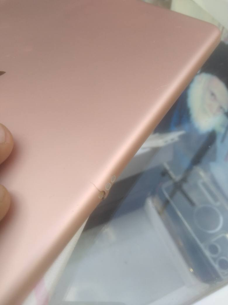 ايباد 7 ذاكره 32 
بي بس هاي طخه بالشاصي 
السعر 120 استفسار *********** النجف, العراق
