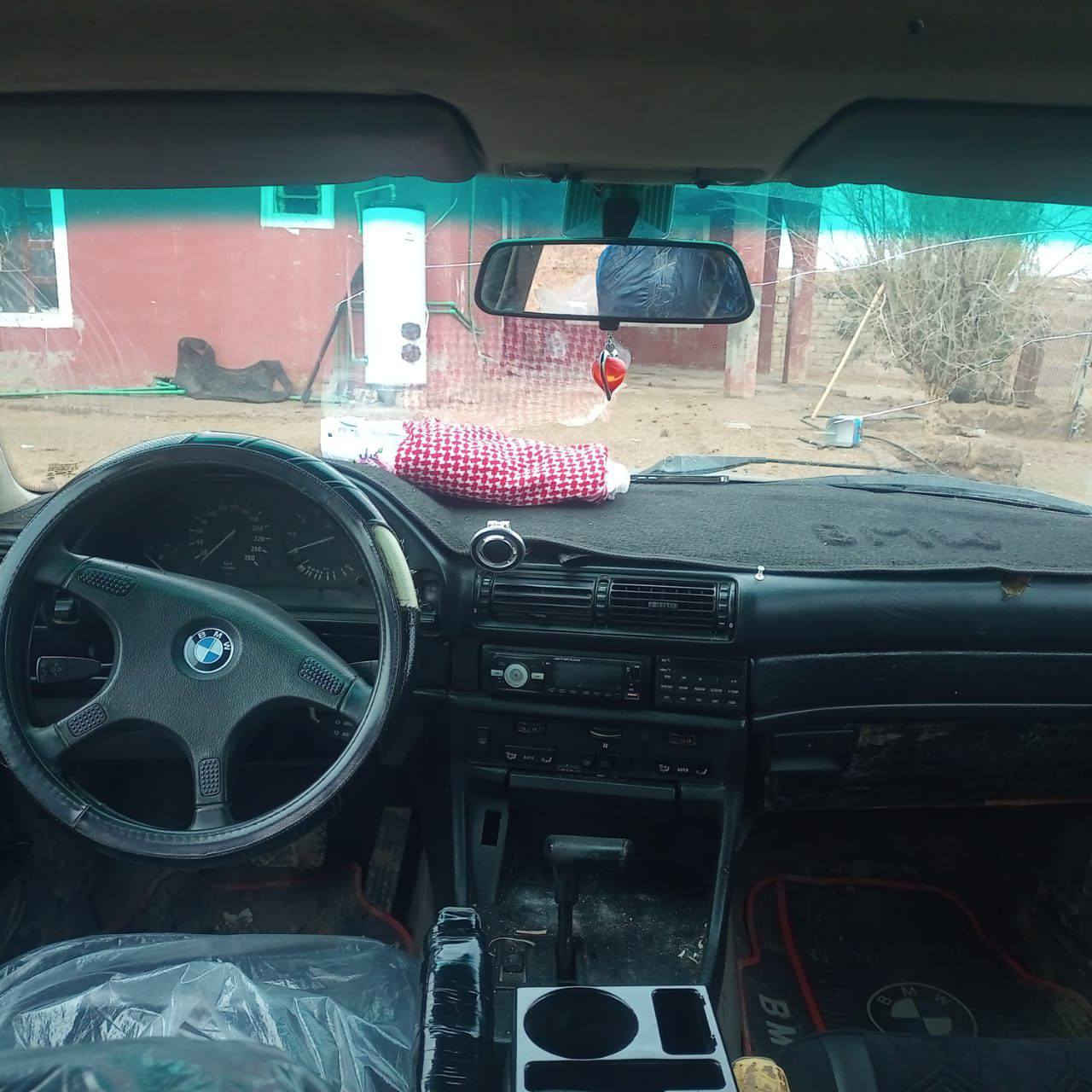 بي ام دبليو رقم نينوى جديد سياره جاهزا من طخم جديد توشمه تواير جديد ويل رياضي محرك كير شرط سعر 46
موديل 90 رقم الهاتف ***********
