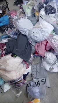 ملابس شي ان • بضاعة جديدة • فلوجه حي الضباط