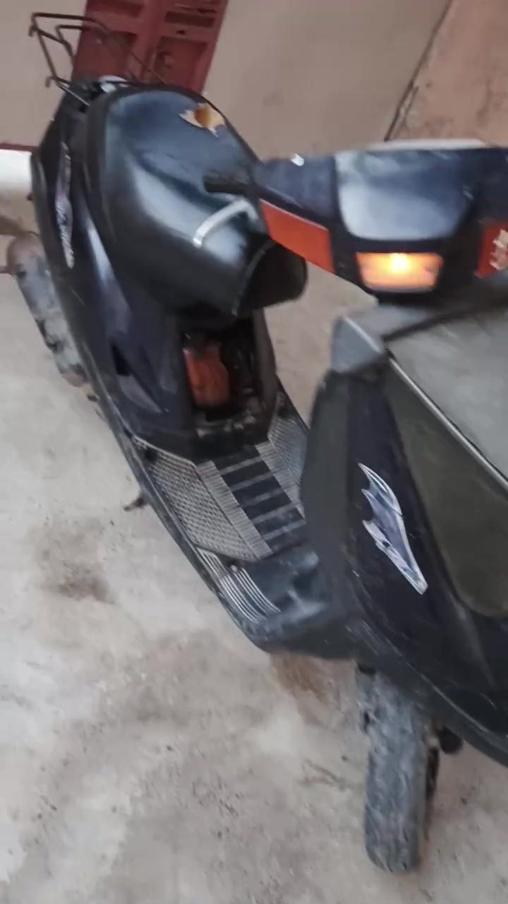 ماطور بزون شرط شاصي شرط مكينه خرسه تايات جديده كهربائية كلو شغال شرط بس بتري ردعو اصلي سعرو 190بي مجال بسيط هذا رقمي خابرني تدلل مكاني بل ايمن ***********او اسيا ***********
