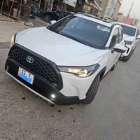 تيوتا كورلا كروس 2022  سيارة ساز اصلي   سياره كلش حلوه و ناعمه ب مشي و...