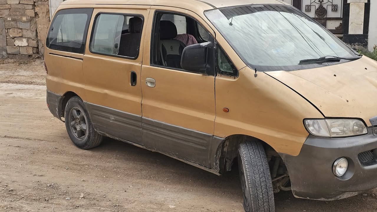 سلام عليكم
هونداي ستاركس موديل 2002
رقم بغداد خصوصي  عدي بيها وكالة 

شواصي ما ملعوب بيهن مكفولات لغود مكفولة  لا زنجار ولا خياس مصبوغة حزام
حدادية جديده باتري جديد تخم تاير جديد

# اكسل جديد #

 مصبوغة حزام جمالية للون ذهبي
 كير اوتماتيك اصل محورة كير ومكينه ملكه 3000Vvt شلعة ومعدل تخبل تحوريتها كلش حلوة
سيارة ١٠ راكب كصيفة
شغل واطلع معايزة السيارة برغي

مكاني بابل حصوة 
***********
معروضه ب ٥٥ وبيها مجال

