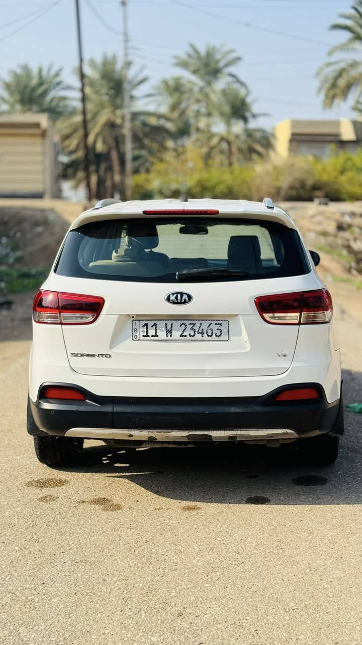 سورنتو 2017 مكفوله عدا بارد مكانين بسيط رقم بغداد بسمي ماشيه 130 كشنات جلد وكهرباء صندوق كهرباء محرك 6 سلندر سعر 228 بيها مجال ***********
