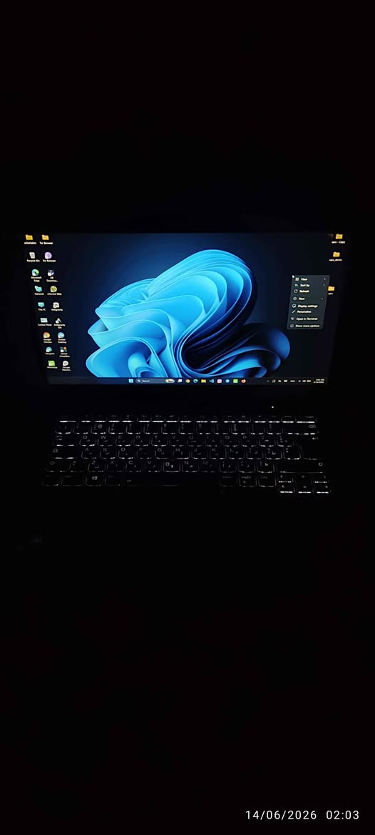 💻 لابتوب قوي ونظيف للدراسة والألعاب الخفيفة
Lenveo 
🔹 المعالج: Ryzen 5 PRO 4650U 2.10 GHz
6 أنوية / 12 مسار
أدائه يعادل تقريبًا Core i5 جيل 12
🔹 الرام: 8GB RAM (ستوك)
🔹 الخزن: 256GB SSD
🔹 كرت الشاشة: AMD Radeon Graphics (مدمج)
يشغل ألعاب مثل GTA V و FIFA بإعدادات زينة
🔹 الشاشة: 14 إنج
حجم عملي وخفيف للحمل
🔹 الكيبورد: كيبورد ضوئي درجتين
مناسب للدوام والدراسة بالليل
🔹 مناسب: الدوام، الدراسة، البرمجة، التصفح، وألعاب خفيفة

السعر: 425 الف
الرقم:  *********** واتساب فقط كربلاء, العراق
