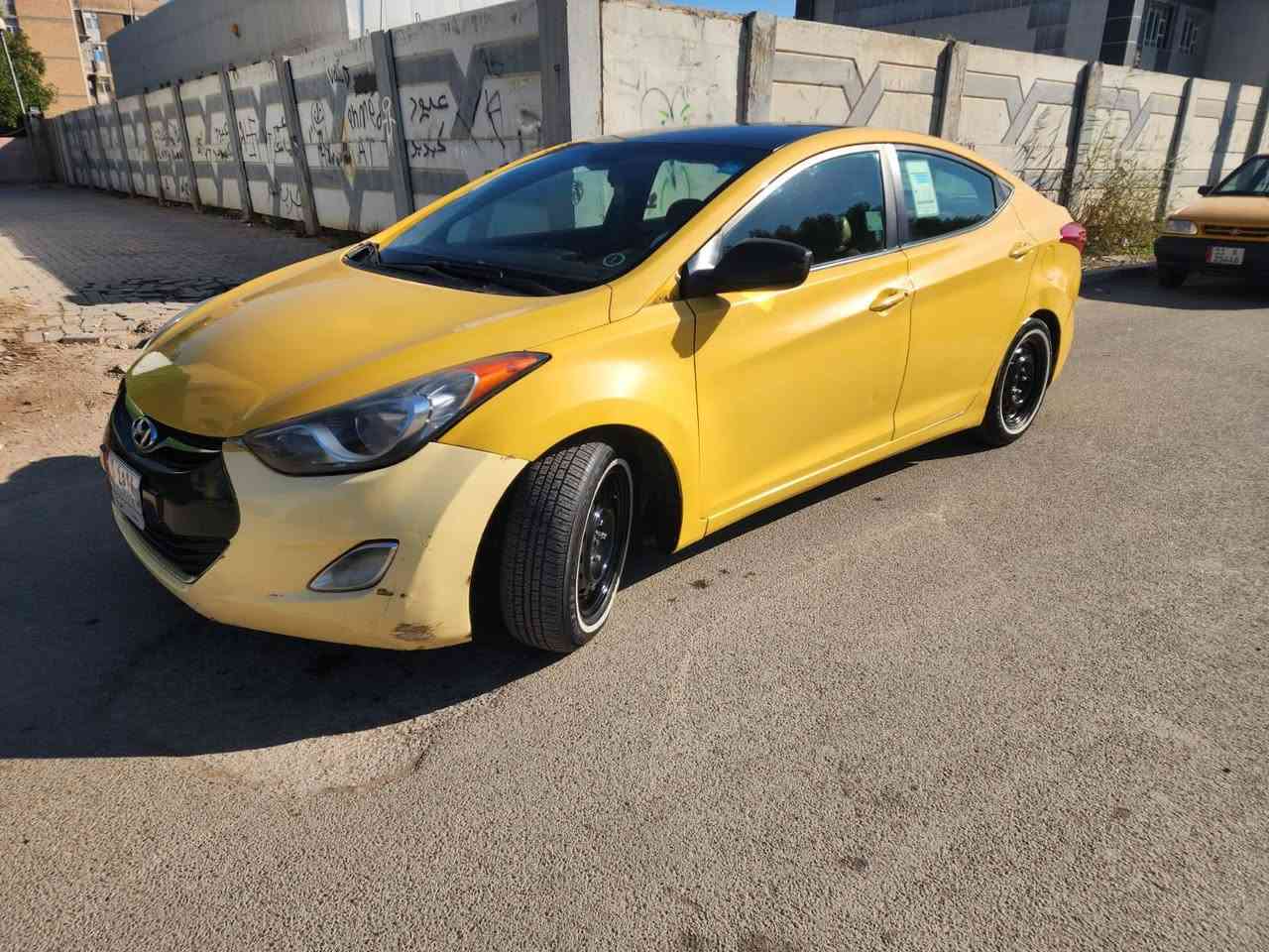 سلام عليكم النترا 2012 وارد امريكي حادثهة فقط دعامية امامية سيارة جديدة جديدة ماشية 100 الف حقيقي مامشتغلة تكسي 
سيارة جاهزة مابيهة نقص منظومة غاز داخل عسلي مدوشم عام 
مكانهة بغداد البلديات 
*********** 
السعر 102 وبيهة مجال بسيط للشراي
