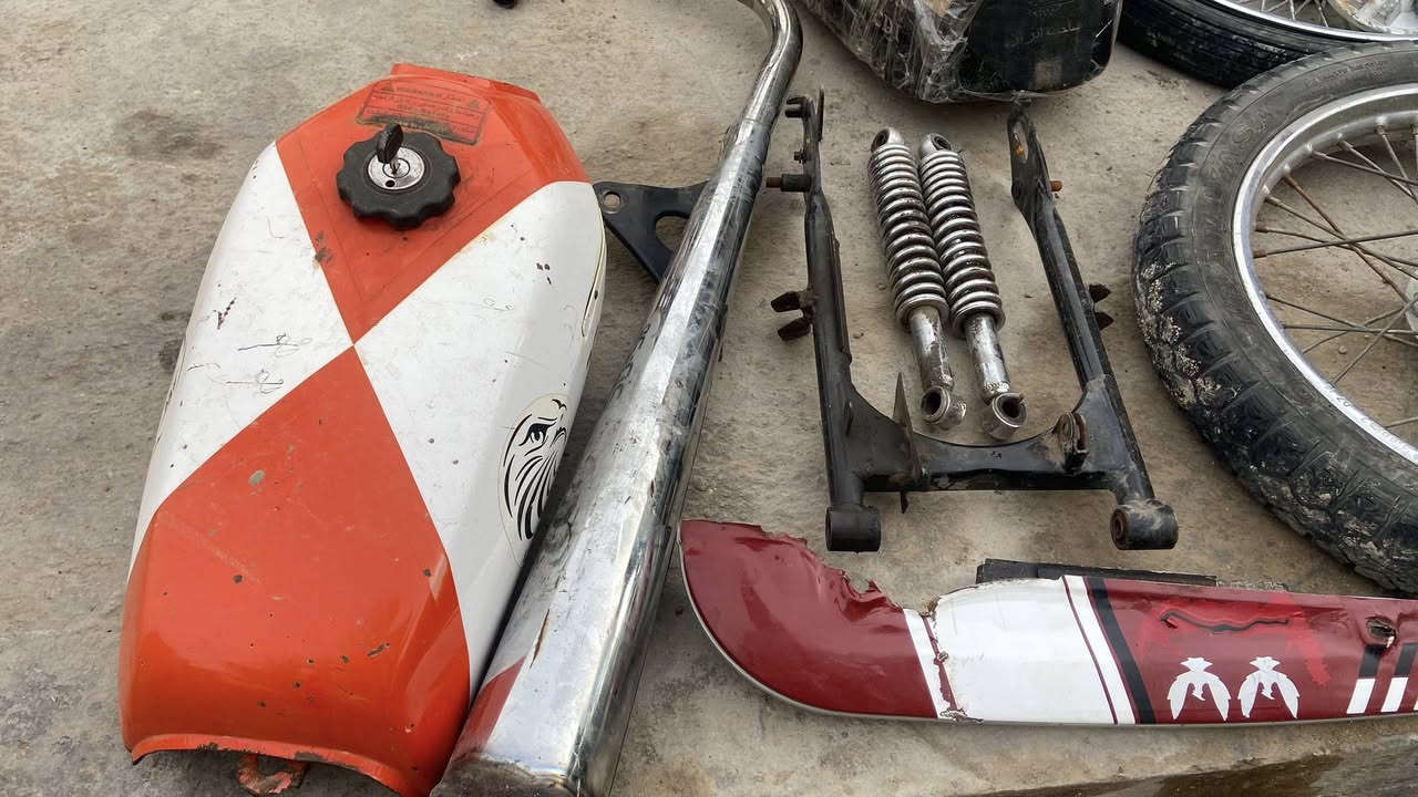 غراض دراجه ايراني كله شغال ونضيف كلمن وسعره اي شي يفيدك تعال خاص


**إذا كنت صاحب هذا الإعلان وتريد حذفه لأي سبب، رجاءا أرسل رسالة إلى الدعم الفني**