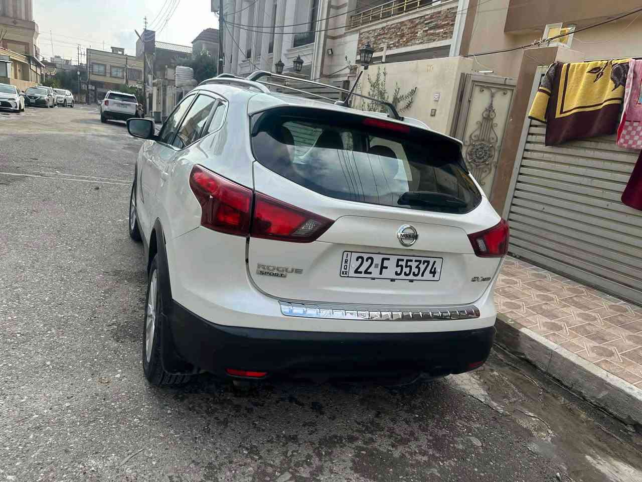 نيسان رؤك مؤديل 2018 شەغال و بەسمە و کوشین کارەبای و گەرمیش یەک پارچەی هەیە بەس بۆنیت چوار پینچ پەلە ساردە کوتی هەیە بە ناوی خۆمانە جوار تاية و ويلي نوية گير مةكينة توند و تؤلي بةشةرت سةيارةكة جاهيزة يةك دينار مةسروفي نية رةقةم تةلةفؤني خاوةني *********** لة هةوليرم سحري 110 وةرةقة أربيل, العراق
