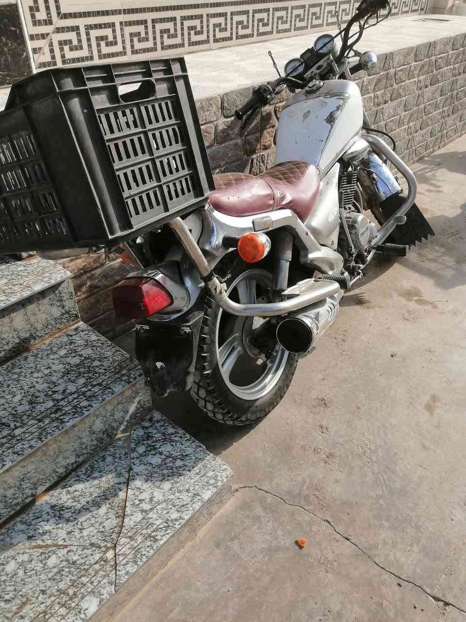 للبيع شغال نكره سلف لاتبخير ولاتنقيص كامل مكمل نكره سلف لي يريده يجي خاص او يتصل على رقم ***********
