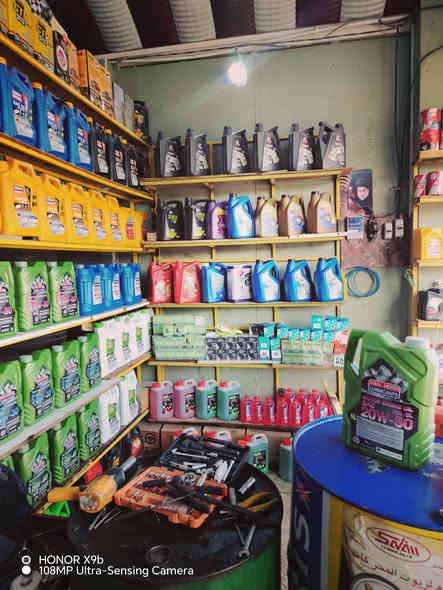 سلام عليكم محل دهن وبنجرجي اللبيع دهن ستوني ذابله وتايرات بي خير من الله موقعه حلو بل خدمي مقابيل شارع الصب المحل كلشي ماعايزه ويشتغل الستفسار اتصل ***********
