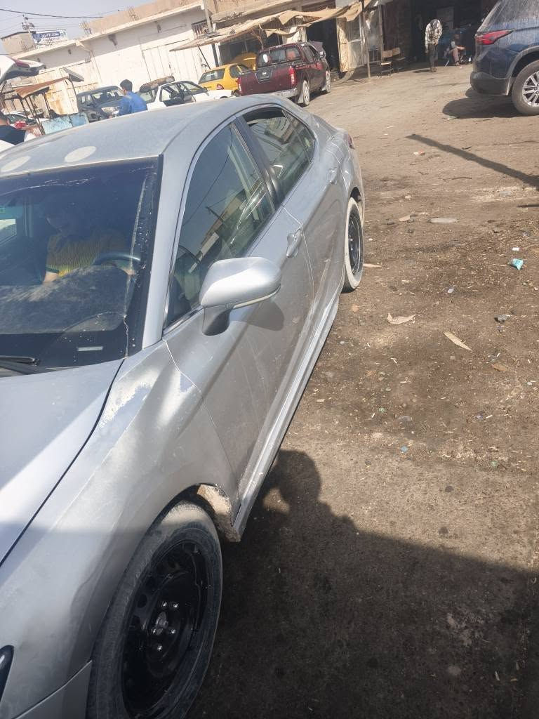 كامري هايبرد 2020 معلايه 2023 السياره نضيفه ماشيه 80 مكفوله ما عده مصبوغه عام والي مبين بل صوره باب السايق بيهه طخه بسيطه رقم انكليزي بصره حره تحويل ثاني يوم بصمه سياره فول ماعده الفتحه سياره سعرهه 125وبيها مجال  ياباني سياره مو صيني الرقم *********** الزبير, البصرة
