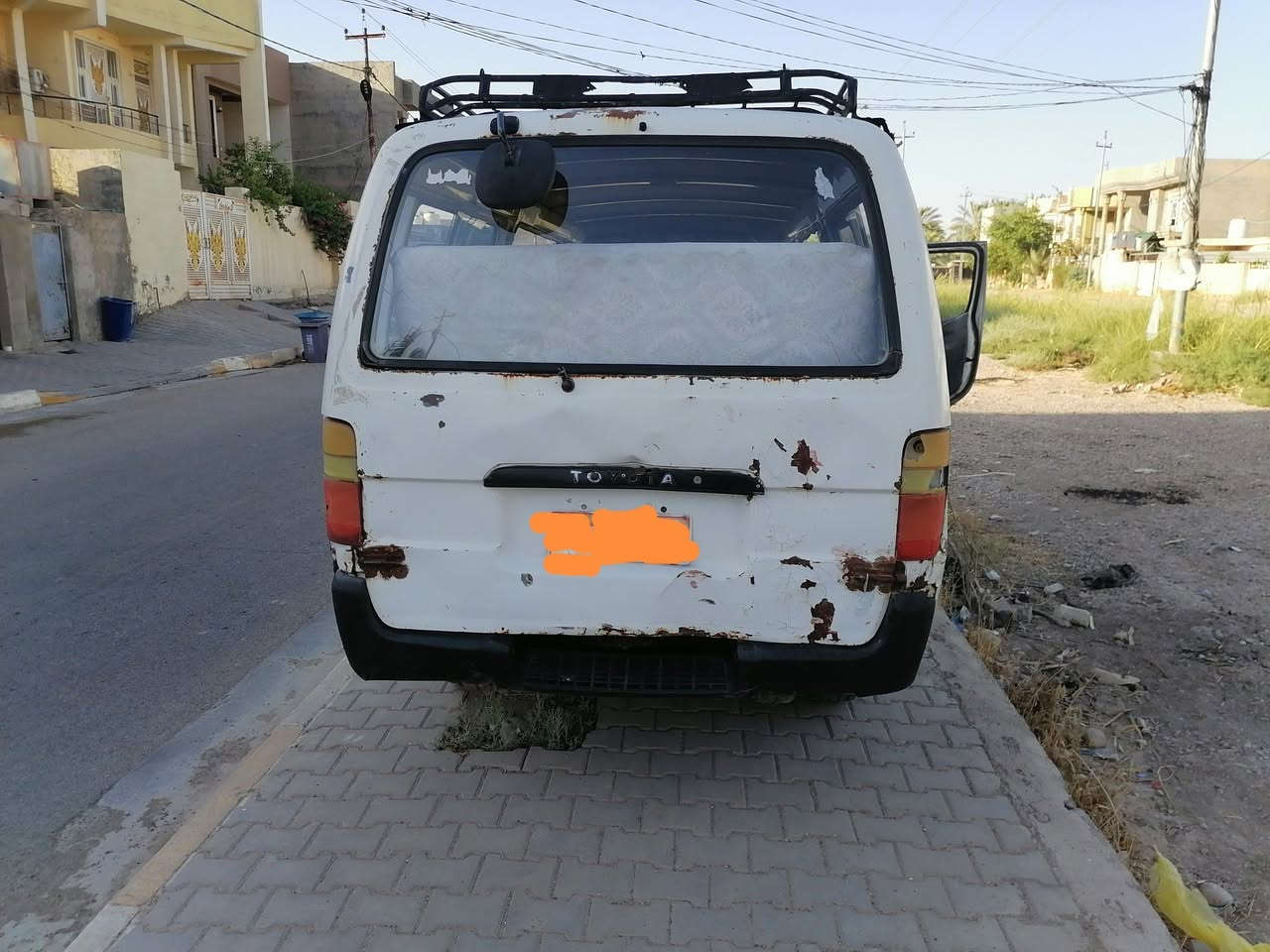 اسلام عليكم  هايسا لبيع موديل 93 رقم صلاح 
الدين احمر محرك ثري واي كابريتر كير او تماتيك
سنويه ساقطه 1919 لدي وكاله عامه صاحبها موجود
السعر 15 ورقه وبيها مجال الرقم الهاتف ***********
