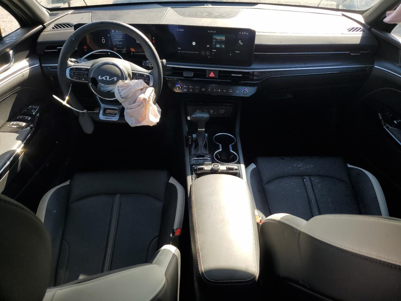 #أعـــلان_مــــــــــزاد #مكتب_بوابة_دبي
سعر نقل مخفض الى جميع الموانئ
ـ نوع السيارة : 2026 KIA K5 GT-LINE
ـ تاريخ المزايدة : 1/4/2026 الساعة 5:00 مساء 
ـ السعر : حسب تاريخ المزايدة المذكور أعلاه: 200$ دولار 
ـ الضرر والمواصفات : حسب الصور المرفقة
-جميع السيارات الهايبرد الكهرباء معفي
من الكمرك الضريبة والرقم مجاناً
ملاحـــظــة .. السيارات المعروضة داخل الصفحة هي مجرد نماذج بسيطة للمزاد
وللمزيد من المعلومات الحضور الساعة الرابعة عصرا الى مقر الشركة الكائن في:
شارع الحزام الاخضر المدينة المايئة- مقابيل حي العدالة #النجف_الاشرف
المكتب ***********
زيد الطفيلي***********
عبد الله الزاملي***********
للانضمام لكروب الواتساب اضغط ع رابط
https://chat.whatsapp.com/HEg5DTFOYCnFPwSoSvOuuq
