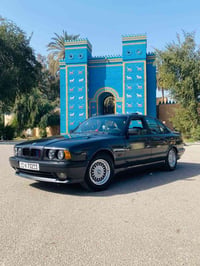 BMW1992. 525i السياره وارد يابان نضيفه بمعنى الكلمه رقم بغداد باسمي تح...