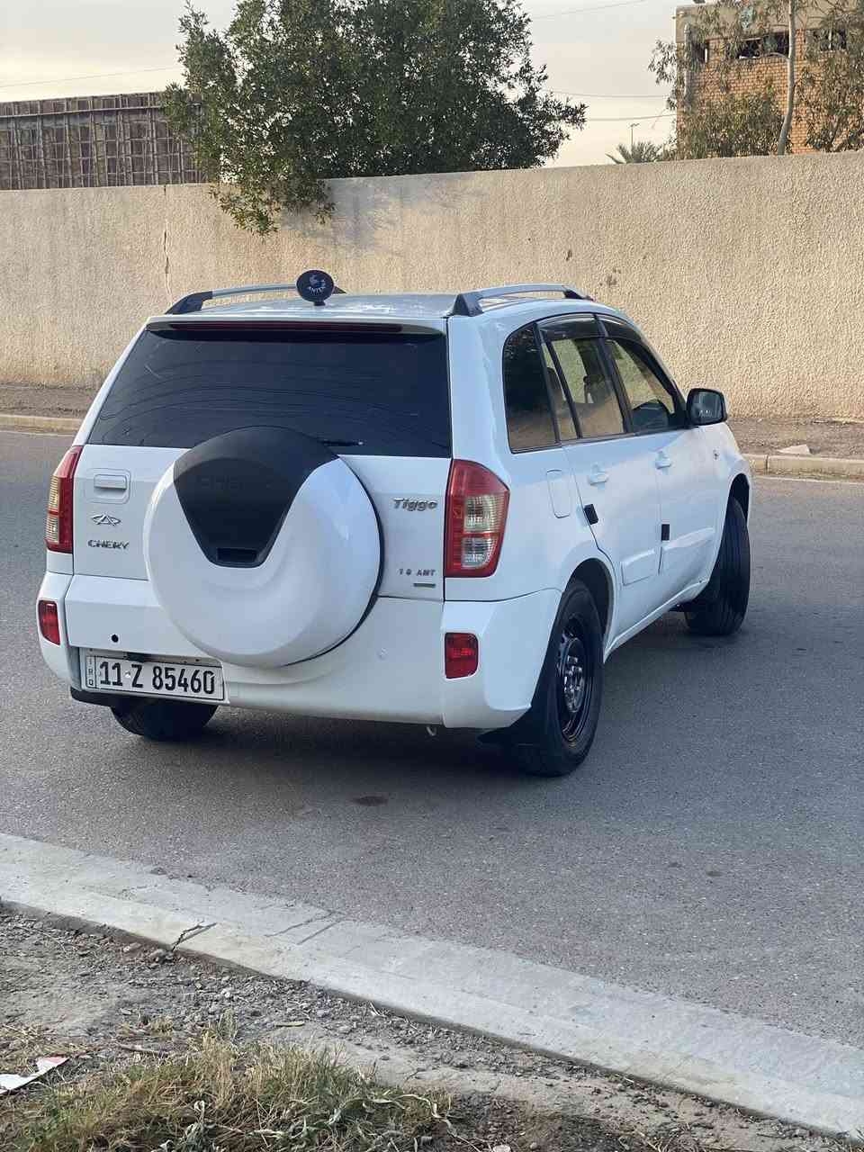 تيكو موديل 13
⚙️ محرك وكير خير من الله
🛠️ صدر أمامي جديد
🛠️ صدر خلفي جديد
❄️ تبريد ثلج
🔌 كهربائيات كاملة شغالة
📋 رقم بغداد
🚗 سيارة بمعنى الكلمة بالعافية على الياخذها

مكاني بغداد حي العامل
سعر 49 وبيه مجال 
رقمي ***********
