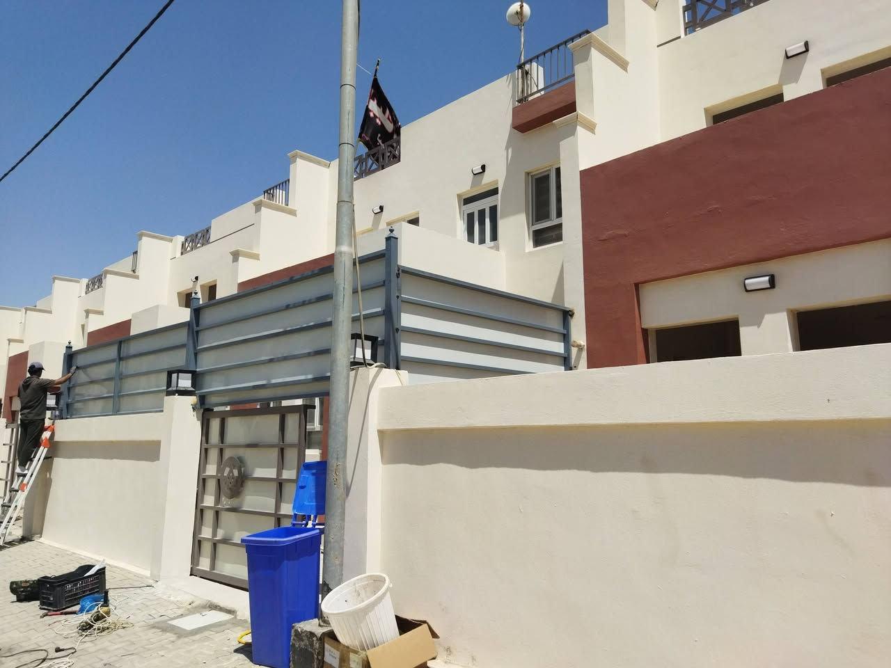 عمل محجر سياجات مغلفه زائد سقوف سندويج وكيسبان للتواصل واتساب 
    ***********
