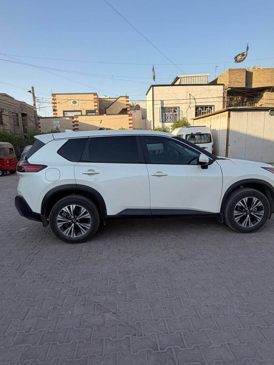 السلام عليكم نيسان روج 2023 دخول جديد فئت الSV.AWD دزلي عل واتس و ادزلك صور الحادث
محرك 1.5 توربو 3 بستم 

مواصفات

شاشة كبيرة لمس تدعم الابل كاربلاي و الاندرويد اوتو

4وضعيات قياده 

.→ وضع القيادة العادي (Normal).

(Sport).* 

الجبلي 

Eco

مثبت سرعة

هاندبريك بصمة و اتو هولت

و السيارة بصمة 

نقاط عمياء 

و شفتات استرين و بعد بيها هواية مواصفات

السعر 160$ وبيها مجال بسيط

الاتصال *********** ومتوفر واتسب ايضا
