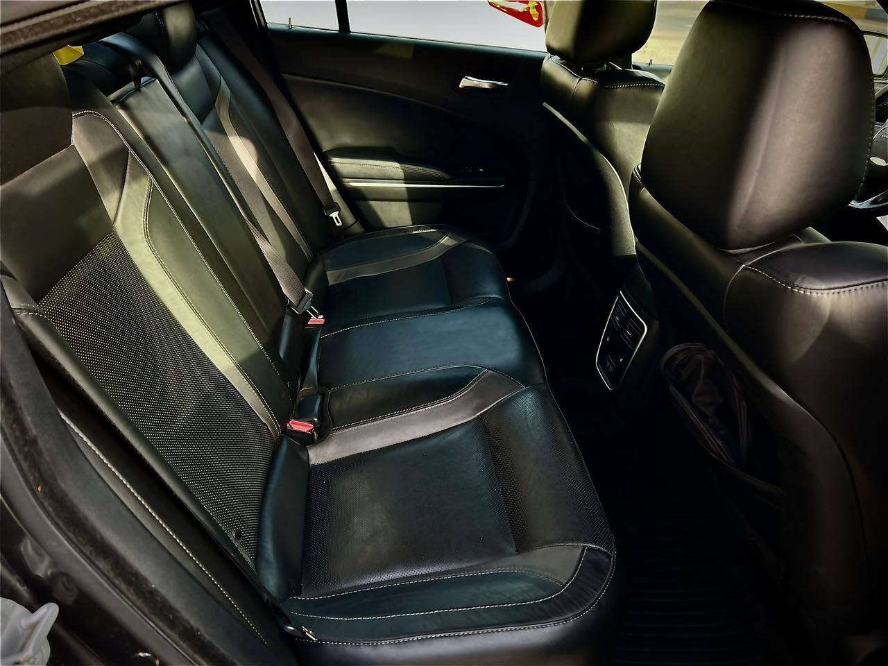 فئه. : SXT PLUS 2 فول مواصفات
الموديل : 2022 . (امريكي) . 
المحرك : . V6.  3.6L . 
العداد : 72 الف مايل

*مكفوله بدون حادث 
كفاله عامه من كلشي 
 
المواصفات :
* فتحه سقف سلايد
* تو ويل درايف
* انظمه قياده 
* دبل بصمه 2 
* كاميرا خلفية دواره
* المصابيح الأمامية زنون .
* كشافات الضباب زنون 
* دخول ذكي. 
* تشغيل عن بعد .
* شاشه كبيره نفكيشن
* كشنات الداخلية من الجلد 
* مقاعد السائق كهربائي مع الراكب 
* المقاعد الأمامية تدفئة  وتبريد 
الخلفية تدفئة 
* خزن مقعد السائق ميموري 3 وضعيات
* حساسات خلفي 
* تبريد امامي خلفي 
* تدفئة ستيرن . 
* سستم صوت
* بلوتوث تلفون . 
* محدد سرعة .  
 * حساس ب مري 
.
.. بعد بيه هواي مواصفات 
* رقم بغداد جديد
* دخول جديد 
للاستفسار / ***********
المكان / حي العدل
مكلف بل نشر اتواصل فقط اتصال
