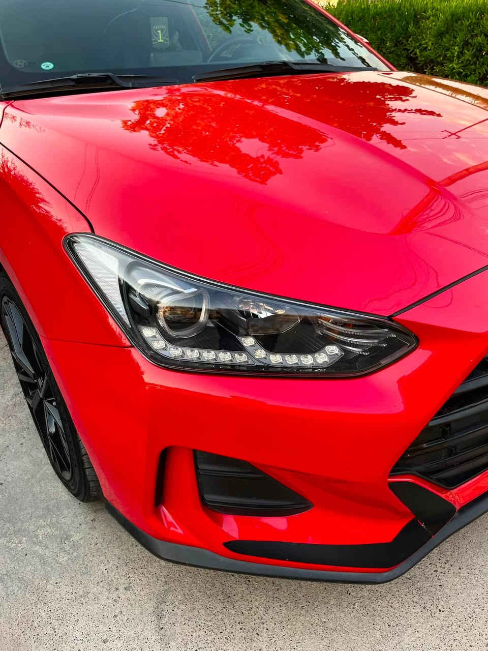 Hyundai Veloster  
موديل 2019 لون مميز 
ماشيه 93 الف ميل
كير اوتوماتيك
مكينه ٢٠ دوش مرغوب
مواصفات  المعروفه
لايتات ليد بلادي
ويل حجم 19
رادارات جانبي
قياده ذاتيه
تحديد سرعة 
كشن هيتر 
سكان هيتر
مود درايف (SMART-ECO-NORMAL-SPORT)
كير ومحرك بشرط
صبغ بس قباغ جنطه بدون دواخل بدون ارباك كدام كبس
رقم جديد سنويه جديده
تحويل بشرط
كلشي بل سياره بشرط انطي
سيارة كلش حلوه و جاهزه 
سعر ١١٦ ورقه و مجال كلش قليل
مكان سيارة اربيل
***********

