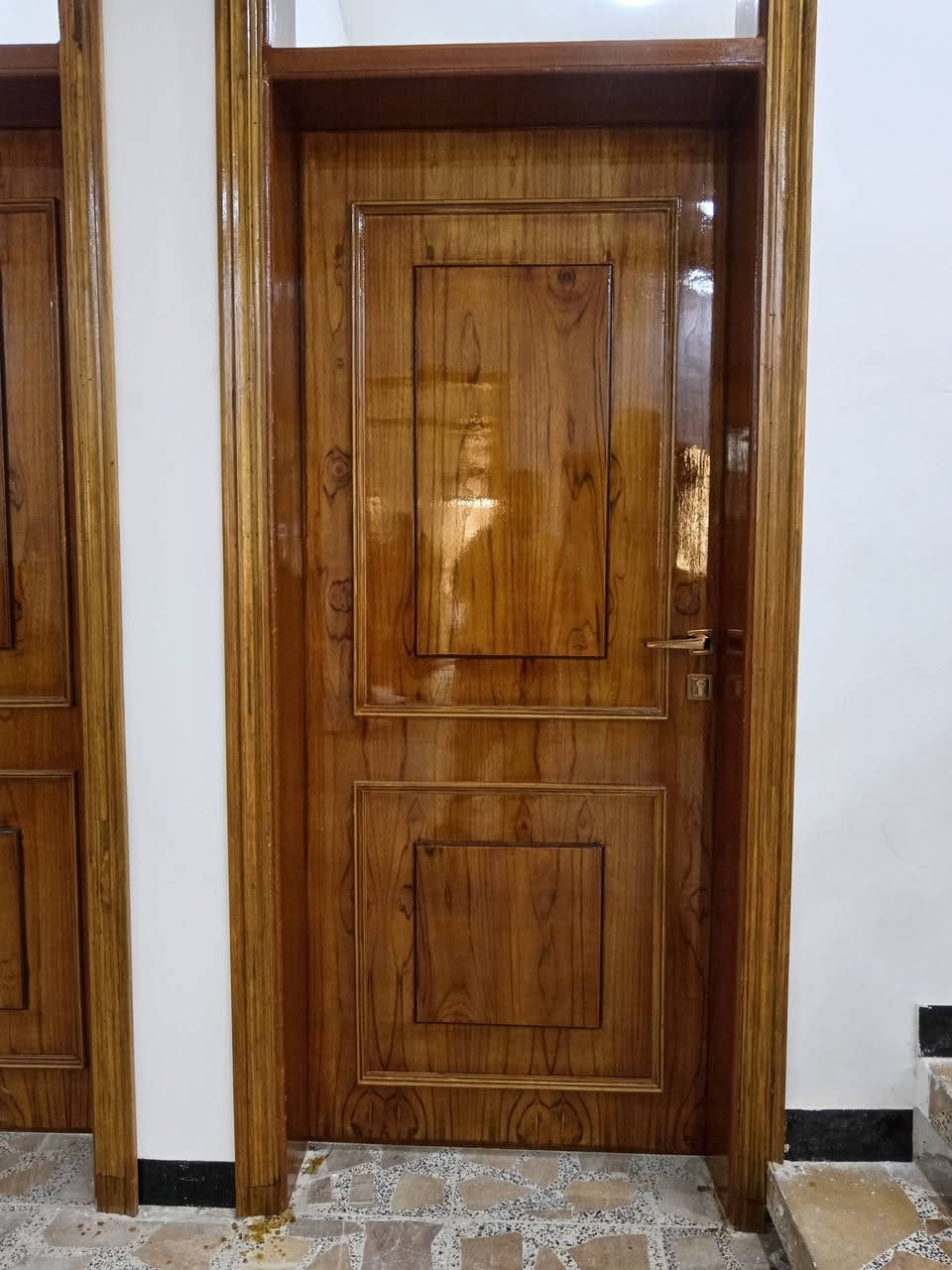 معمل نجارة الرحمن بإدارة الحاج عباس وخضر عباس  تم نقل الَعمل الى موقعهه الجديد حي الحكيم مجاور افران الهادي رقم الهاتف ***********
