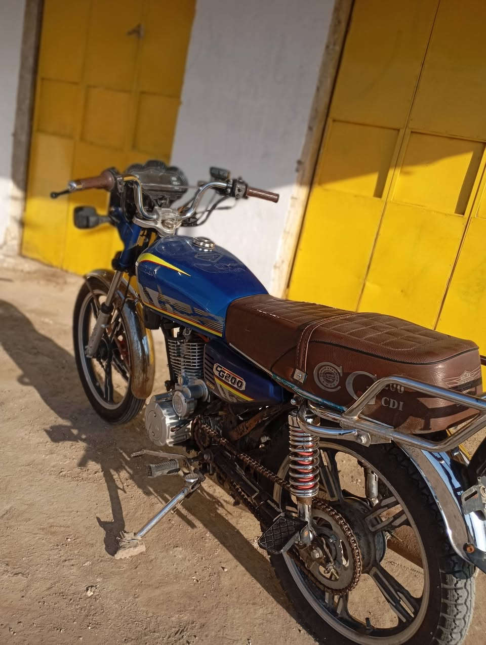 السلام عليكم للبيع سافان موديل 24اوراق أصولي دراجه خير من الله مكينه ناعمه تفاصيل اكثرخاص او اتصال *********** مكان بابل محاويل
