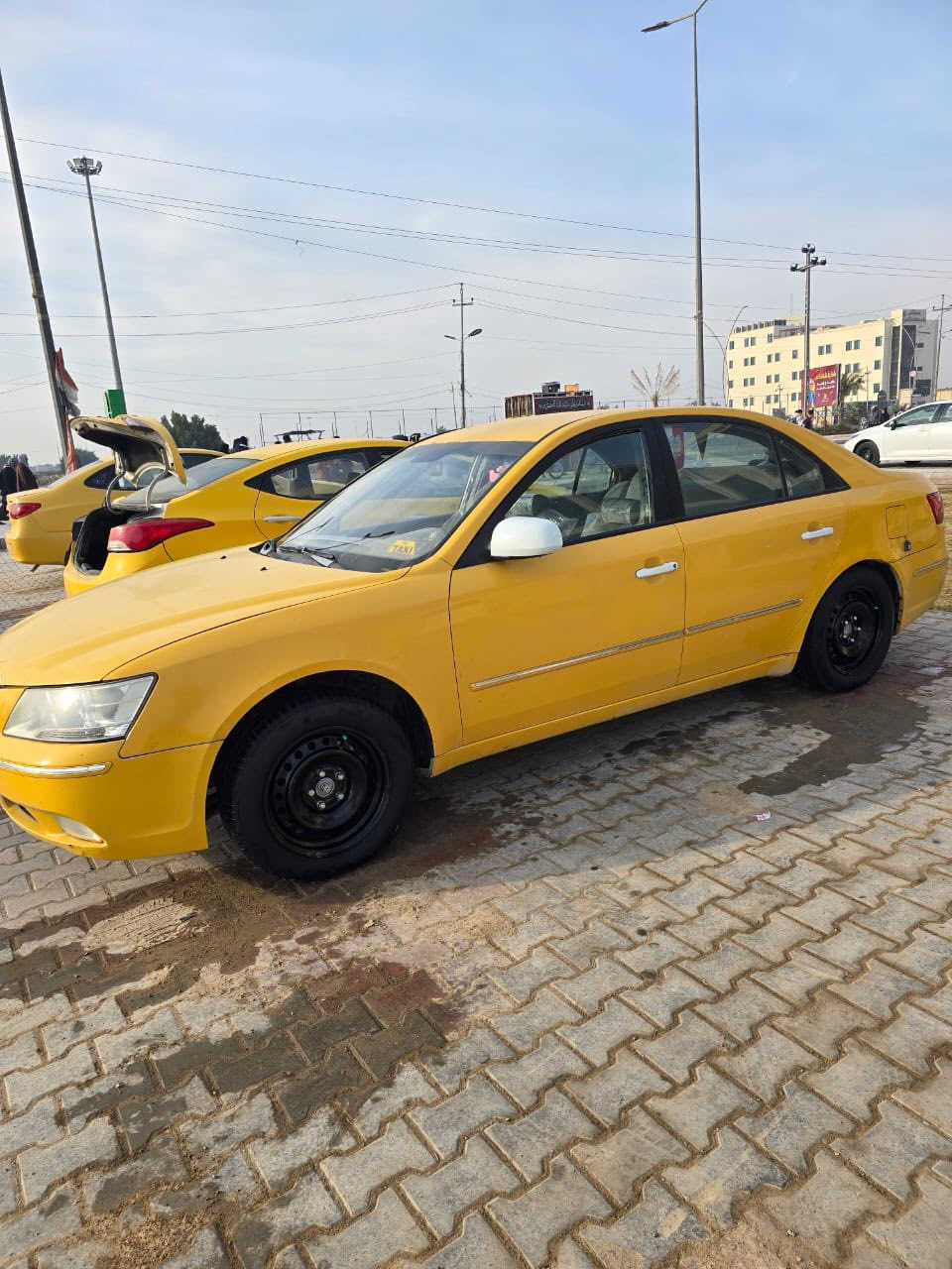 سلام عليكم 
سوناتا ٢٠٠٩ خليجي مكينه ٢٤٠٠ اربع حساسات مكفوله كير مكينه تبريد حداديه خير من الله منظومه غاز منظومة زنون 
سياره مال جناي جاهزه مكاني كوت السعر ١٠٥ وبيه مجال 
رقم صاحب السياره ***********
مكلف بل نشر
